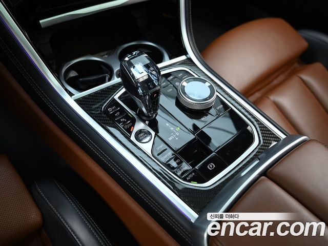 BMW 8-Series 2024 — photo 9