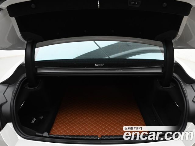 BMW 8-Series 2024 — photo 20