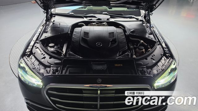 Mercedes-Benz S-Class 2021 — photo 6