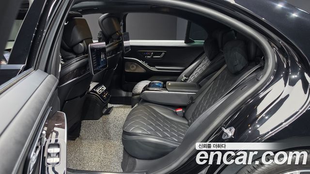 Mercedes-Benz S-Class 2021 — photo 11