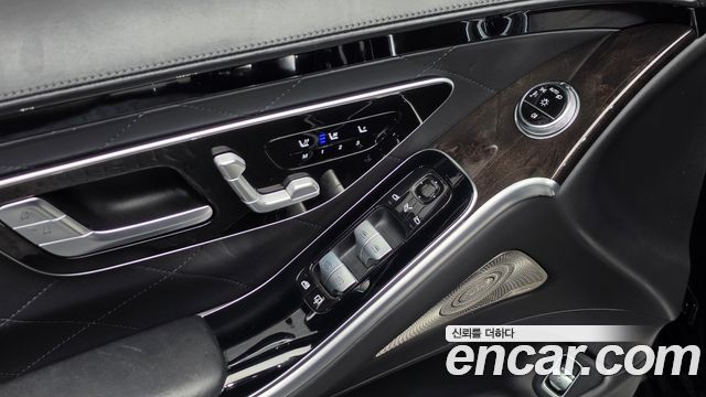 Mercedes-Benz S-Class 2021 — photo 18