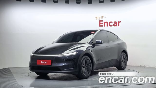 Tesla Model Y 2026 — photo 1