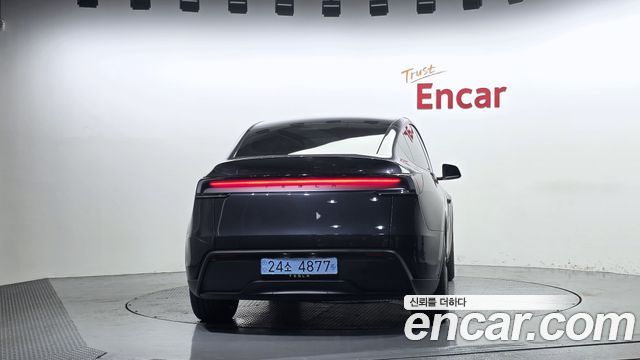 Tesla Model Y 2026 — photo 4