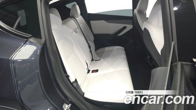 Tesla Model Y 2026 — photo 18