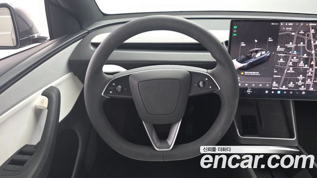 Tesla Model Y 2026 — photo 19