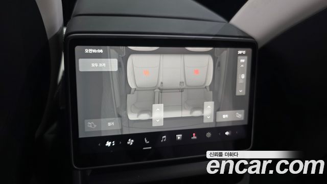 Tesla Model Y 2026 — photo 28