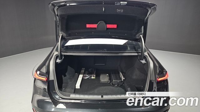 BMW 7-Series 2026 — photo 26