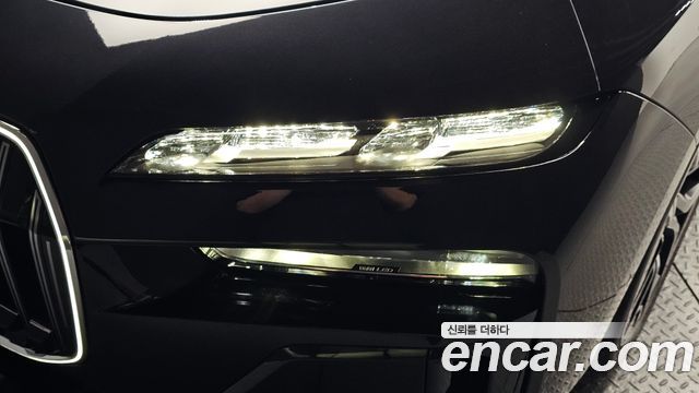 BMW 7-Series 2026 — photo 8