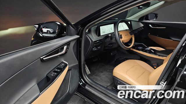 Kia EV6 2023 — photo 13