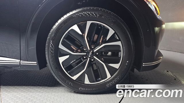 Kia EV6 2023 — photo 7