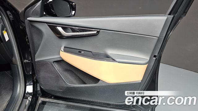 Kia EV6 2023 — photo 14