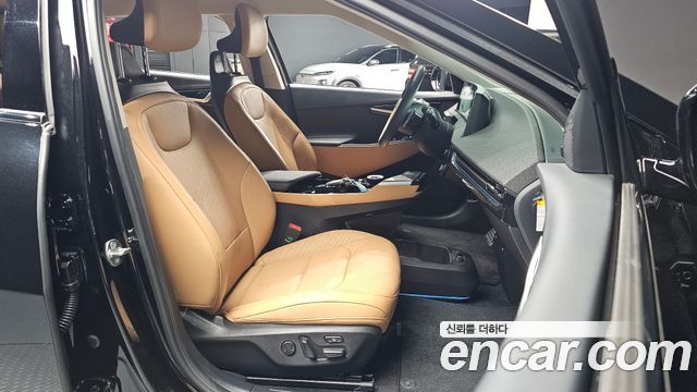 Kia EV6 2023 — photo 16