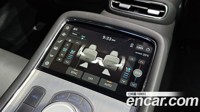 Genesis G90 2023 — photo 18