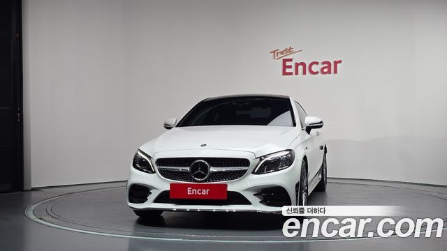 Mercedes-Benz C-Class 2023 — photo 3