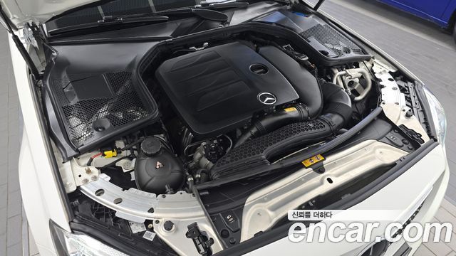 Mercedes-Benz C-Class 2023 — photo 6
