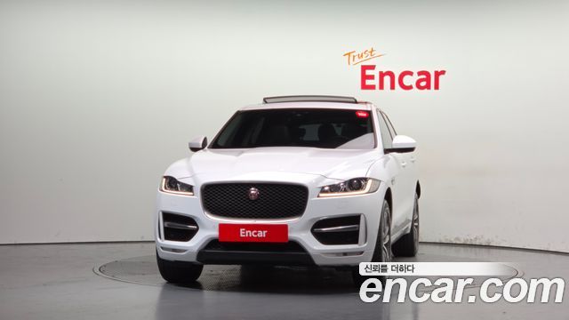 Jaguar F-PACE 2017 — photo 3