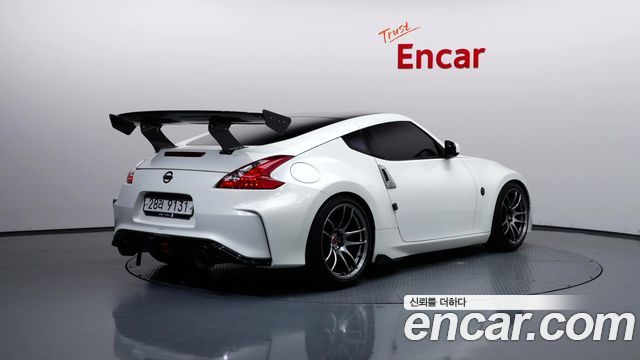 Nissan 370Z 2017 — photo 2