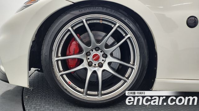 Nissan 370Z 2017 — photo 5