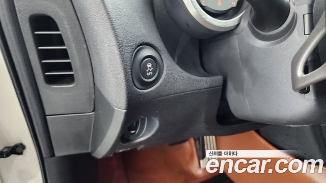 Nissan 370Z 2017 — photo 17