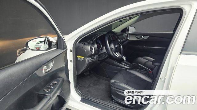 Kia K3 2021 — photo 13
