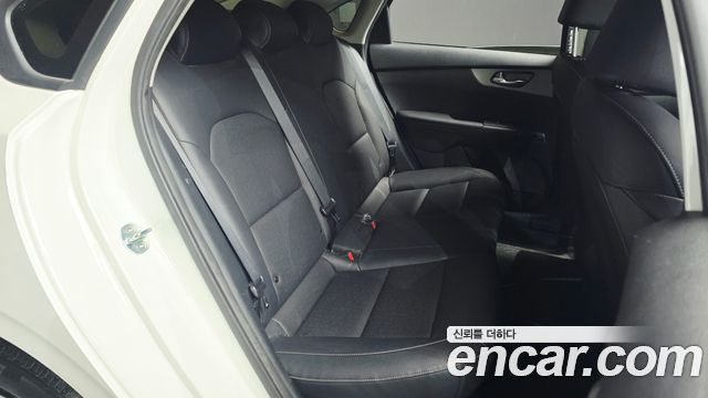 Kia K3 2021 — photo 19