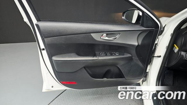 Kia K3 2021 — photo 14