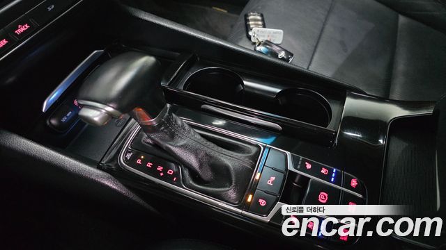 Kia K7 2016 — photo 12
