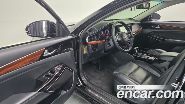 Kia K7 2016 — photo 17
