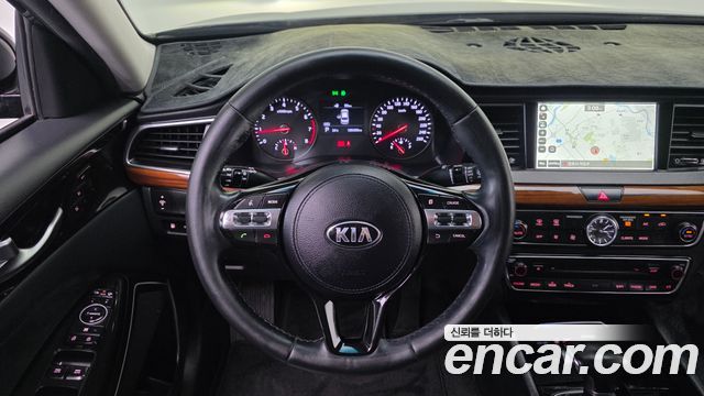 Kia K7 2016 — photo 23