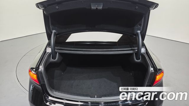 Kia K7 2016 — photo 34