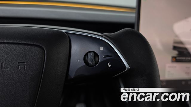 Tesla Model Y 2025 — photo 21