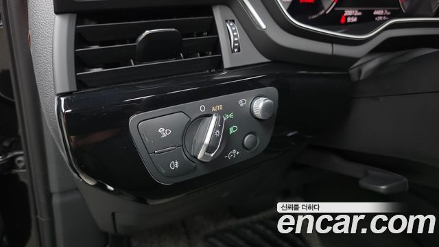 Audi A4 2021 — photo 26