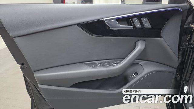 Audi A4 2021 — photo 14