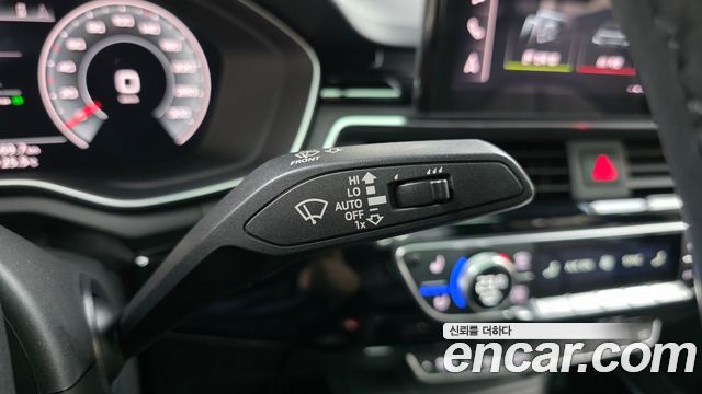 Audi A4 2021 — photo 28