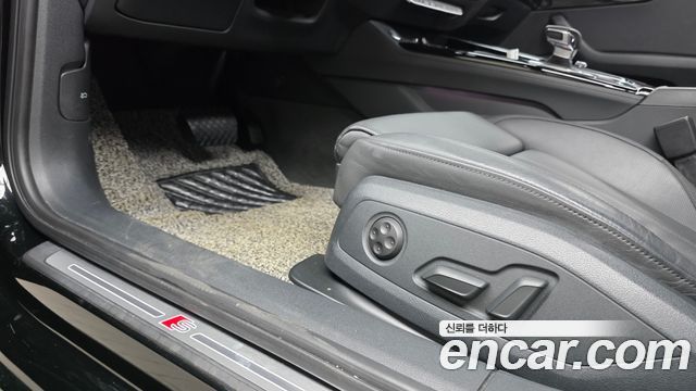 Audi A4 2021 — photo 30