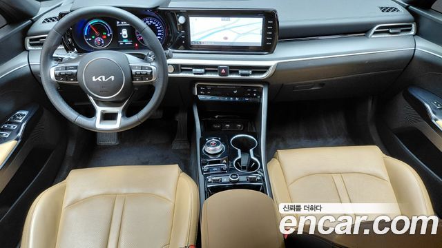 Kia K5 2022 — photo 10