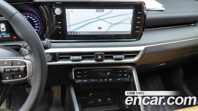 Kia K5 2022 — photo 20