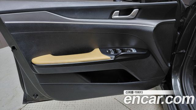 Kia K5 2022 — photo 14