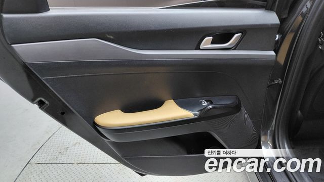 Kia K5 2022 — photo 15