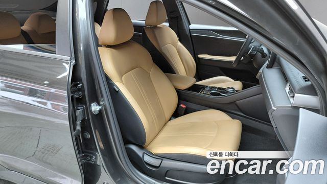 Kia K5 2022 — photo 16