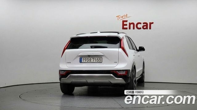 Kia Niro 2023 — photo 4