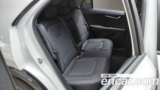 Kia Niro 2023 — photo 17