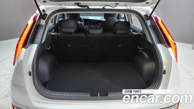 Kia Niro 2023 — photo 22
