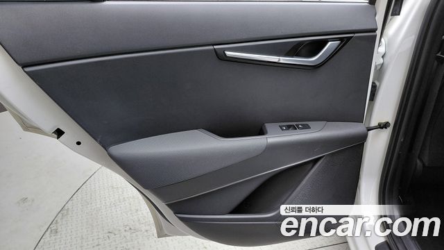Kia Niro 2023 — photo 15