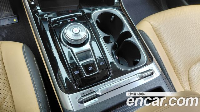 Kia Canival 2023 — photo 12