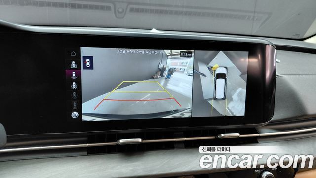 Kia Canival 2023 — photo 21