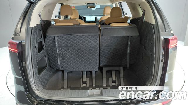 Kia Canival 2023 — photo 23