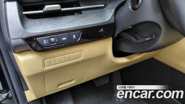 Kia Canival 2023 — photo 25