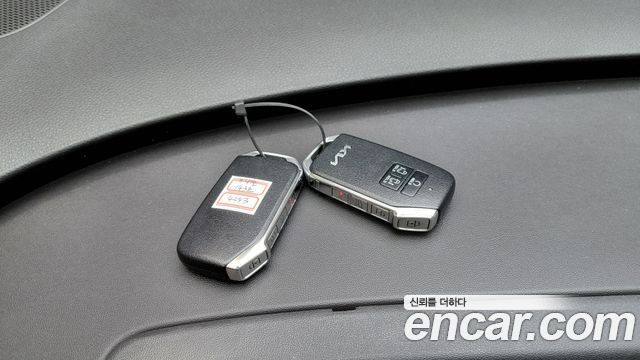 Kia Canival 2023 — photo 30