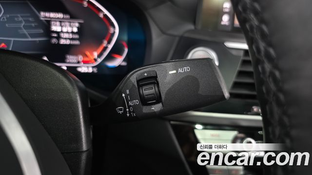 BMW X4 2021 — photo 36